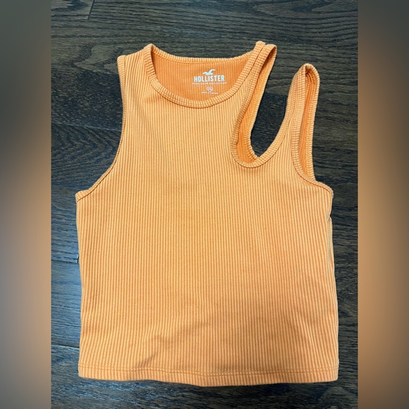 Hollister- asymmetrical orange tank - Picture 1 of 2